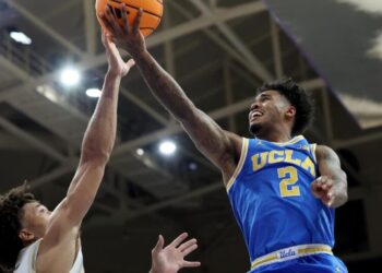 New defensive alignment and returning Tyler Bilodeau lift UCLA past Washington
