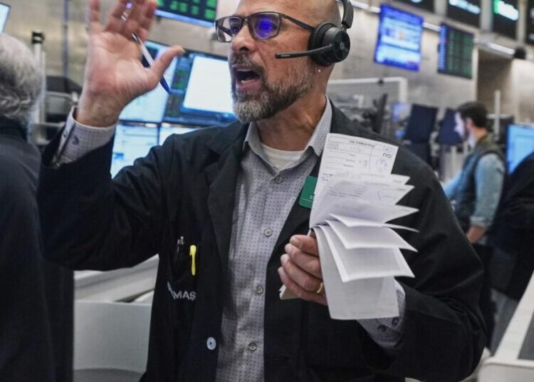 Stocks hold in place in the countdown to Fed meeting