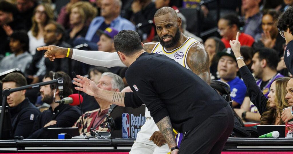 Lakers ‘recalibrate’ after Austin Reaves injury, three-game losing streak