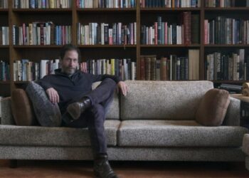 Tim Blake Nelson has played the weirdo. His new book satirizes the freaks who run Hollywood