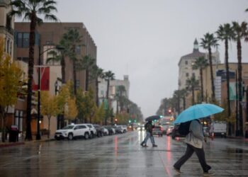 ‘A bit like poker,’ California’s wet winter brings La Niña/El Niño confusion