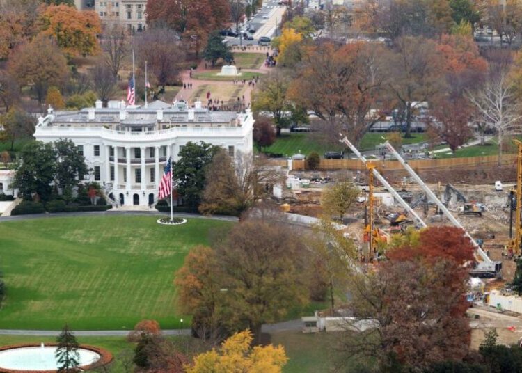 Trump replaces architect to lead $300-million White House ballroom design