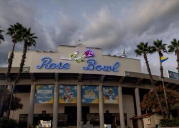 Here are 15 reasons why UCLA should not abandon the Rose Bowl