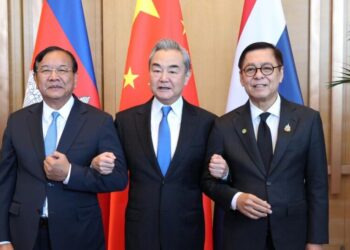 Top diplomats of China, Cambodia and Thailand meet as Beijing seeks a stronger role in dispute