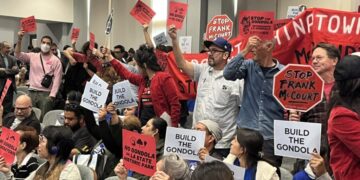 Metro votes to approve Dodger Stadium gondola project despite protests