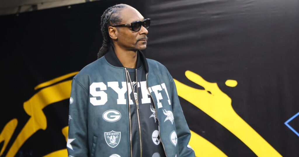 Snoop Dogg to host ‘Holiday Halftime Party’ during Lions-Vikings Christmas Day game on Netflix