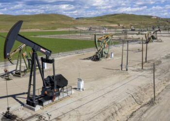 4,000 gallons of oil, contaminated wastewater spill in Monterey County