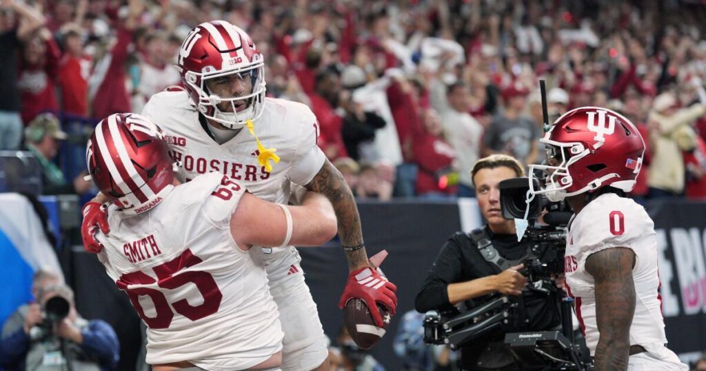 Indiana pushes to remain sharp after long layoff before Rose Bowl showdown with Alabama