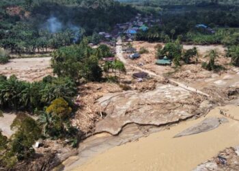 Recent deadly Asian floods are no fluke. They’re a climate warning, scientists say