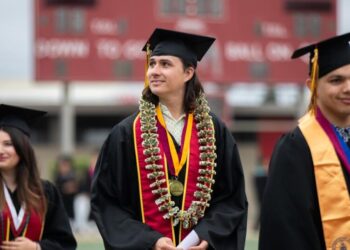 As job market tightens, more Californians are heading back to college