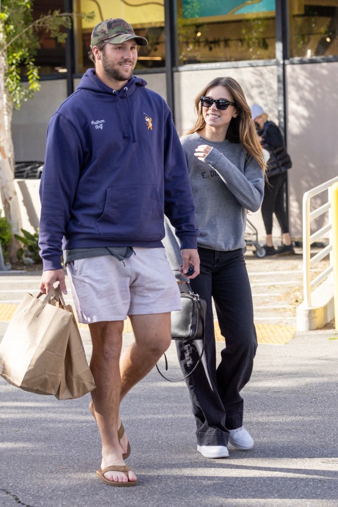 Hailee Steinfeld and Josh Allen grocery shopping.