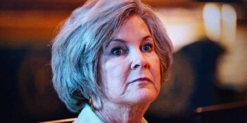 Trump staffers air ‘frustration with the president’ after ‘demoralizing’ interview