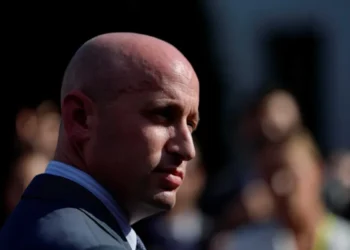 ‘Oh my!’ Internet floored by Vanity Fair photographer’s biting retort to Stephen Miller