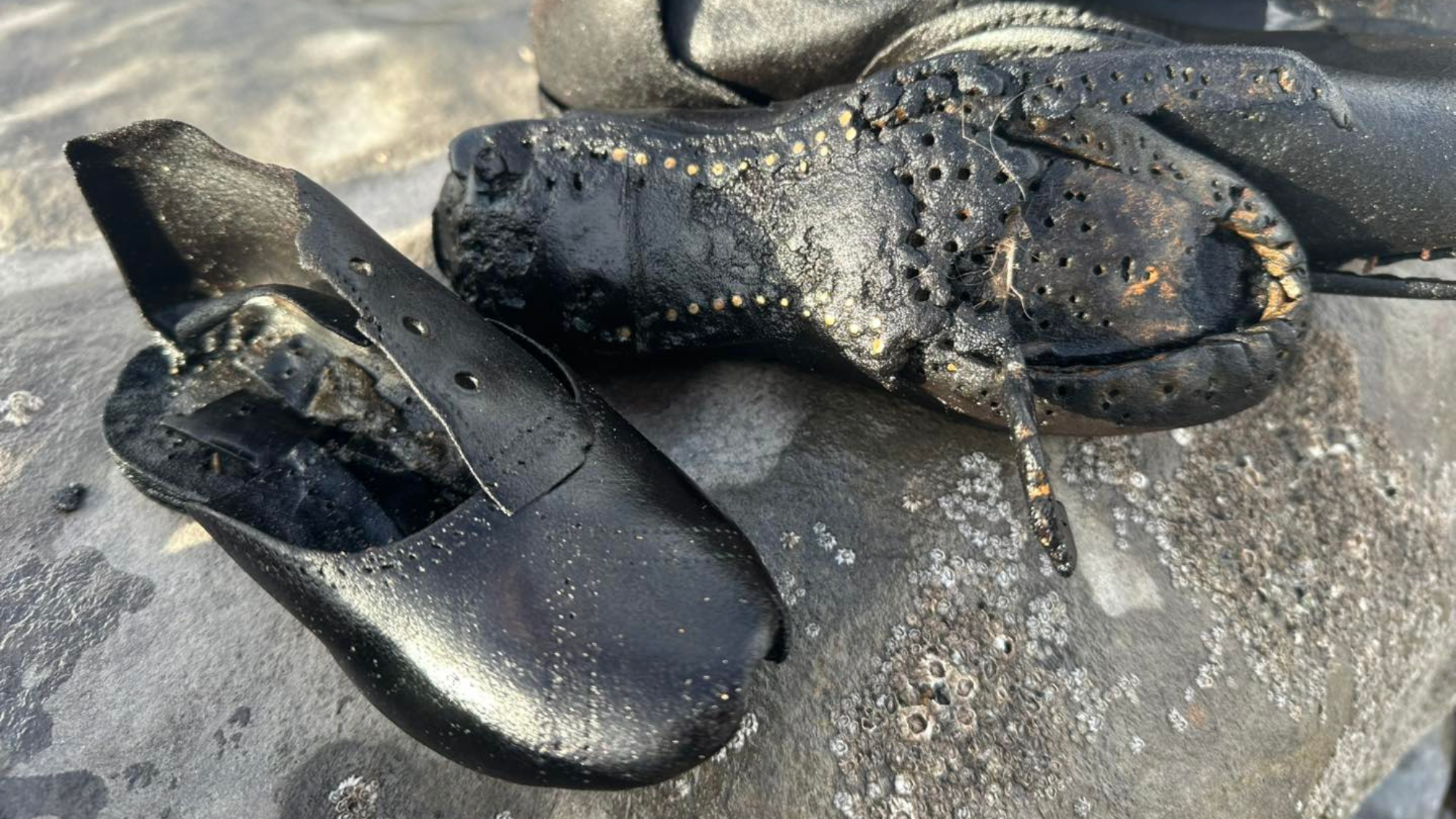 Why Did Hundreds of Victorian-Era Shoes Just Wash Ashore in Wales?
