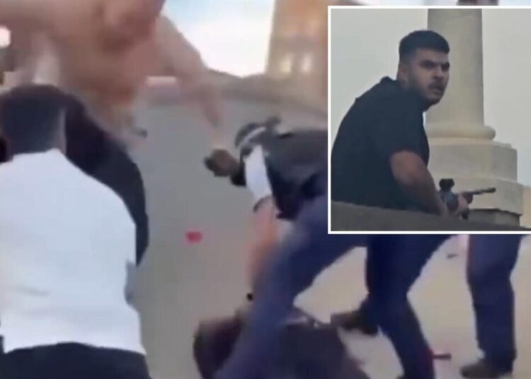 Enraged Aussie stomps on head of Bondi Beach gunman: viral video