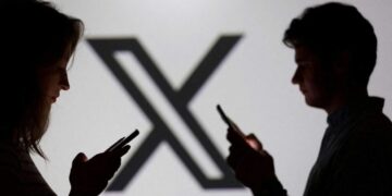 Head, meet desk: how one Republican posted GOP red-scare idiocy for everyone to see