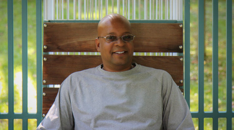 James Bernard, a Founding Editor of a Hip-Hop ‘Bible,’ Dies at 58