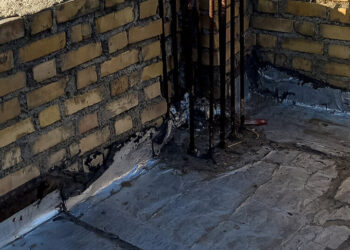 Inside the Fight to Keep Iran Online