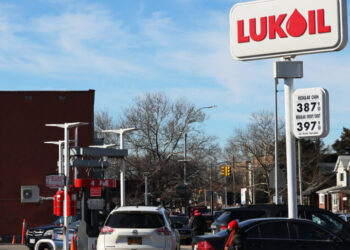 A Fight Against Russian Oil Hits Lukoil Station Owners in the U.S.
