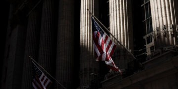 Sell America Is the New Trade on Wall Street