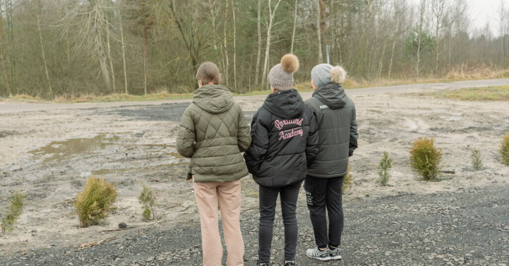 Schools in Occupied Ukraine Aim to Turn Children Into Russian Nationalists