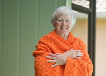 Barbara G. Walker, Guru to the Kniterati, Is Dead at 95