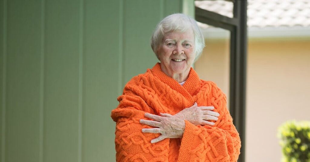 Barbara G. Walker, Guru to the Kniterati, Is Dead at 95