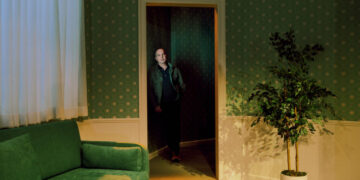 This Playwright Has Seen the Future. It Isn’t Human.