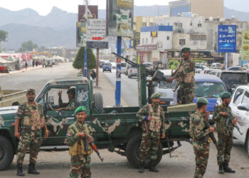 Yemen Sends Military to Push Out Separatist Faction