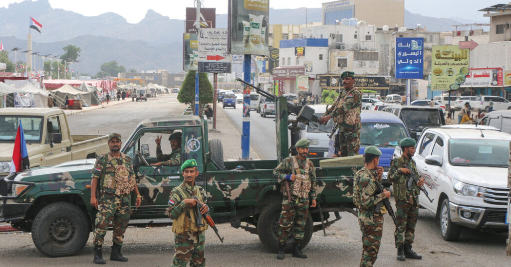 Yemen Sends Military to Push Out Separatist Faction
