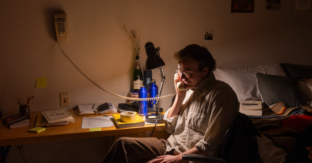 One Week Without Smartphones on a College Campus