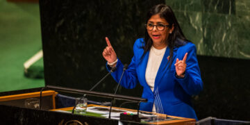 Venezuela’s Interim Leader Defies Trump and Calls Maduro the ‘Only President’