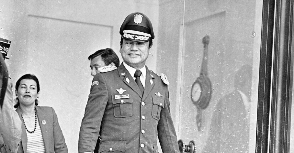 Before Nicolás Maduro, There Was Manuel Noriega