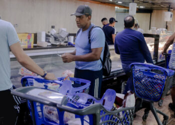 With the President Gone, Venezuelans Race to Stock Up on Food