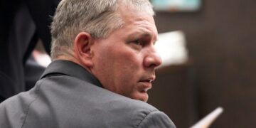Lenny Dykstra Faces Charges After Police Find Drugs During Traffic Stop