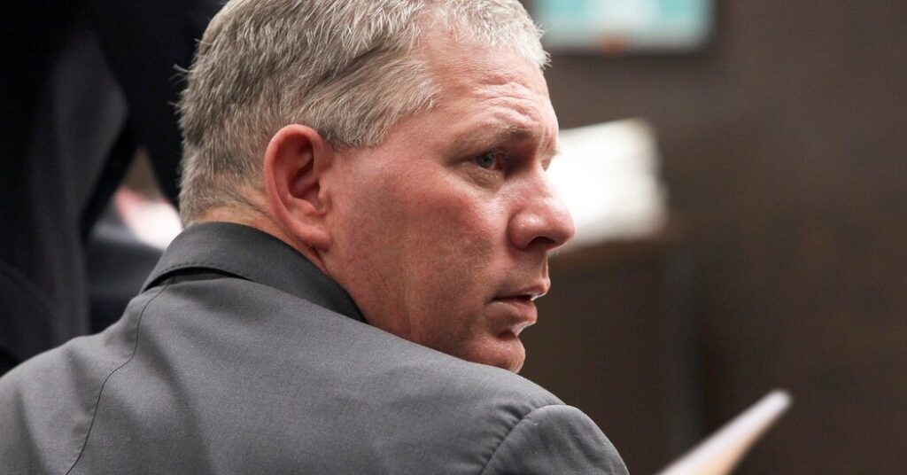 Lenny Dykstra Faces Charges After Police Find Drugs During Traffic Stop