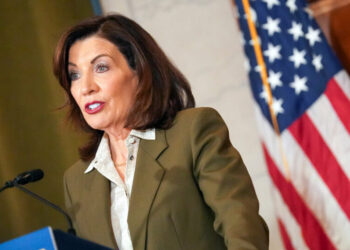 Hochul to Press for New Safeguards to Protect Children Online