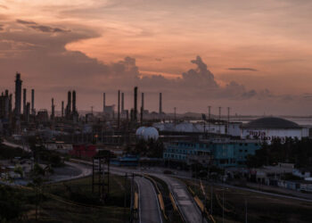 Chevron’s Risky Bet to Stay in Venezuela May Now Give It an Advantage