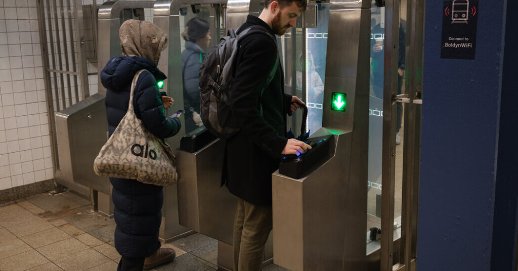 As the Fare Rises, the Subway Is in the Spotlight