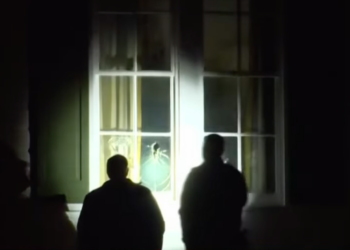 JD Vance’s Ohio Home Is Vandalized, Police Say