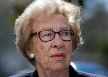 Eva Schloss, Anne Frank’s Stepsister and Auschwitz Survivor, Dies at 96