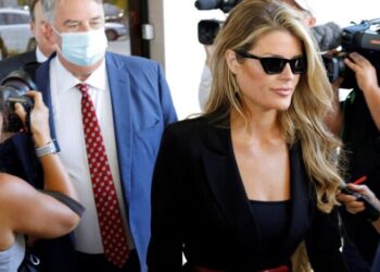 Judge Orders Trump Loyalist to Explain Why She Has Kept U.S. Attorney Title