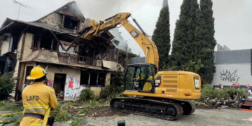 Fire Ravages Los Angeles Motel That Played Supporting Role in Films