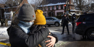 Videos Show Federal Agent Shooting Motorist in Minneapolis