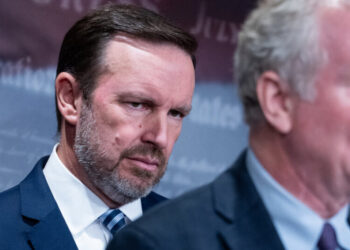 Trump’s Claim to Venezuelan Oil Money Draws Scrutiny in Congress