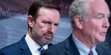 Trump’s Claim to Venezuelan Oil Money Draws Scrutiny in Congress