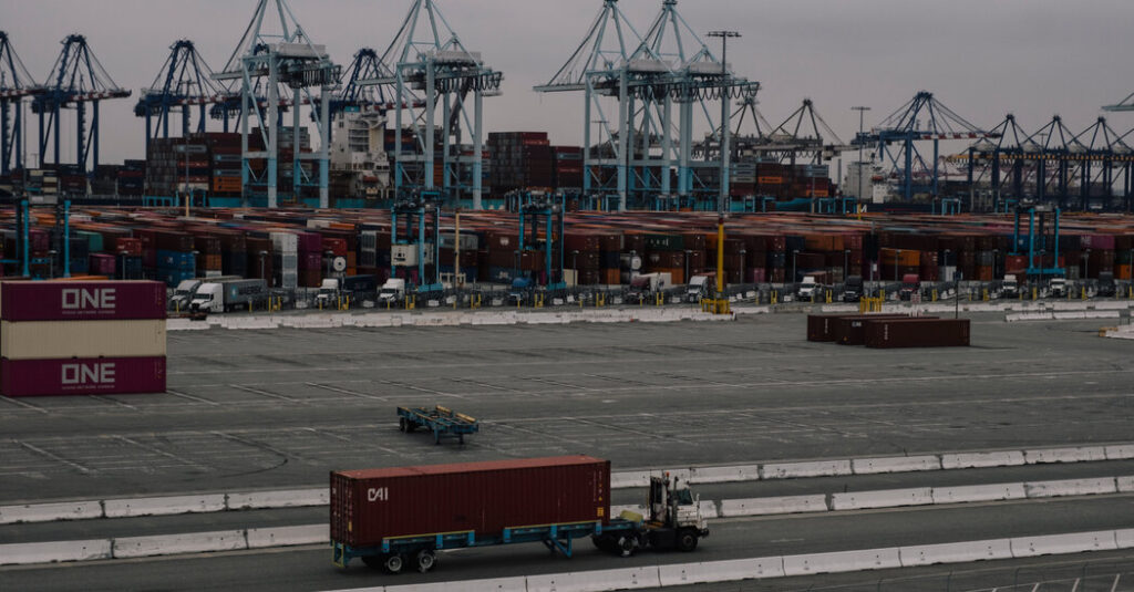 U.S. Trade Deficit Fell to Lowest Level Since 2009 in October, Data Show
