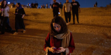 Iran Is Cut Off From the Internet as Protests Intensify