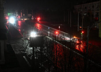 Russian Strikes Knock Out Power and Heat to 1 Million Ukrainians