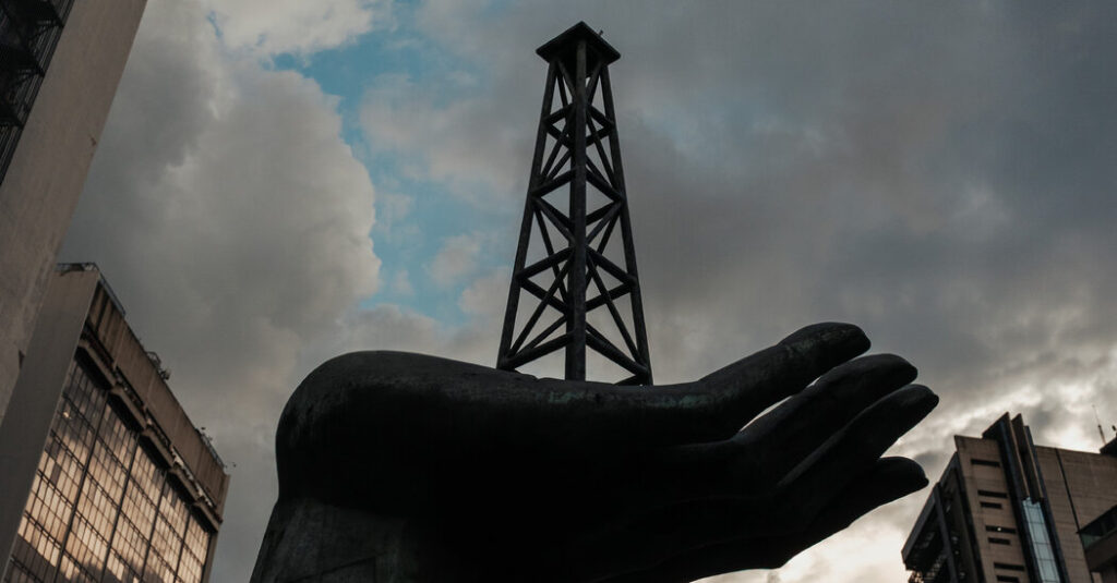 Wary of Investing in Venezuela, Big Oil Heads to the White House